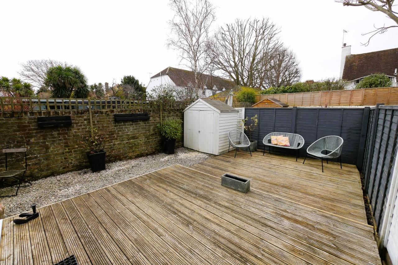 Quirky Spacious Ground Floor Victorian Garden Flat ワージング エクステリア 写真