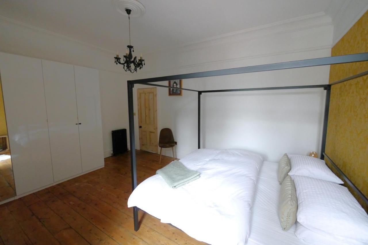 Quirky Spacious Ground Floor Victorian Garden Flat ワージング エクステリア 写真